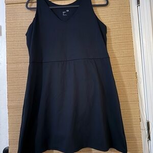 GAP fit Classic black  Mini Dress with shorts